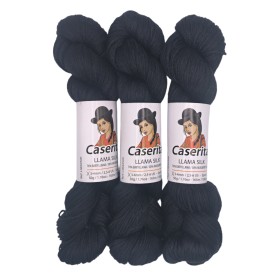 Black – Baby Llama & Silk – 50 g / 180 yd.